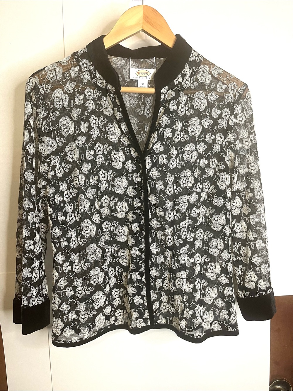 Talbots Petites (VTG 12/Fits S to M) White Floral Embroidered Black Mesh Blouse